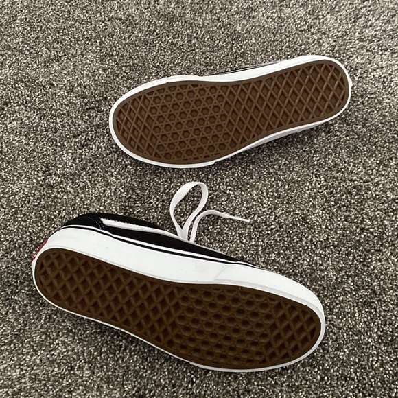 Youth Ward Vans NITB - Picture 8 of 10